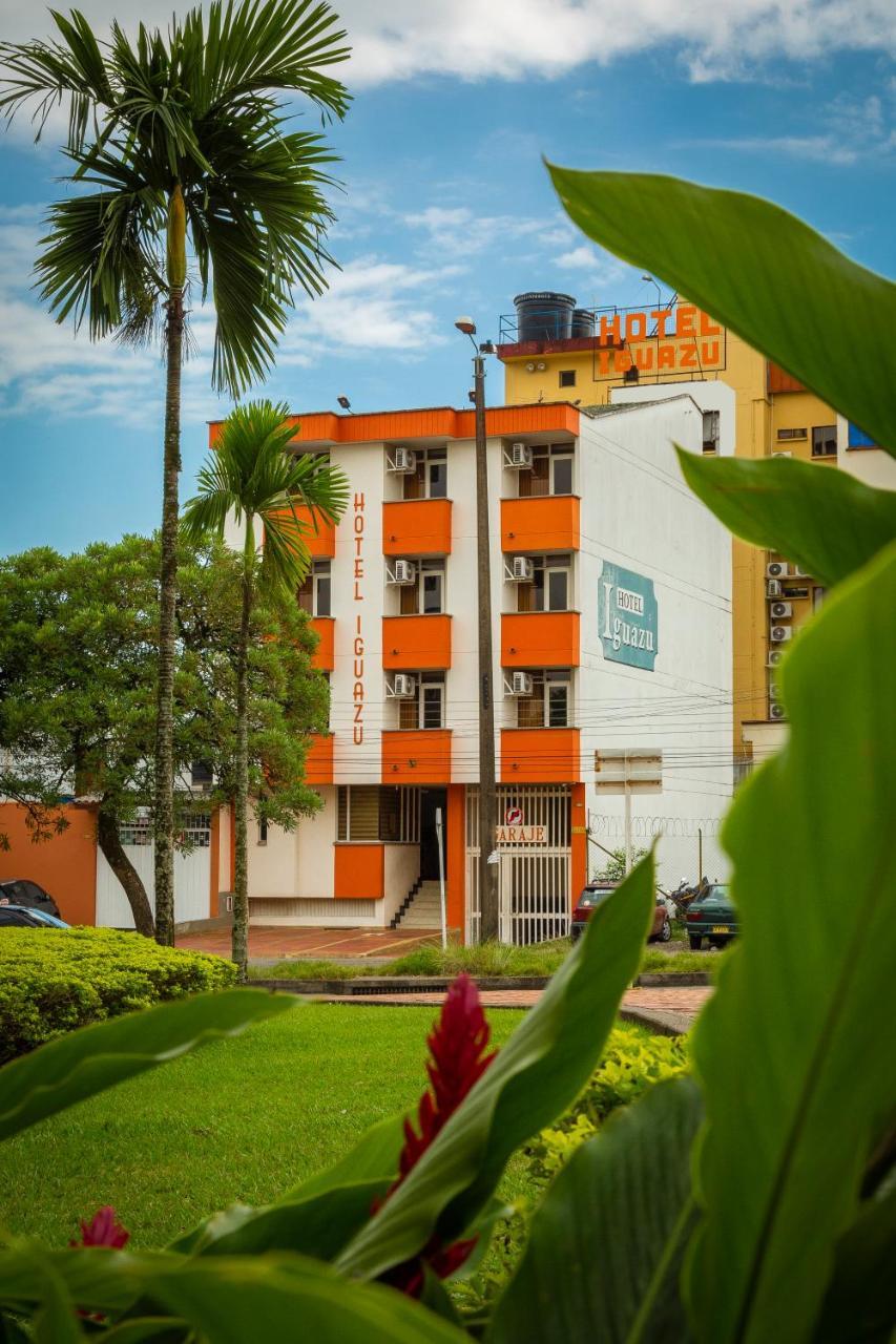 Hotel Iguazu Villavicencio Bagian luar foto